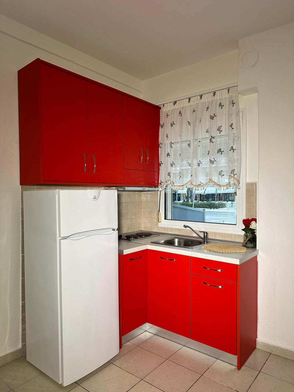 Elena Rooms-Apartments -B Asproválta Ngoại thất bức ảnh